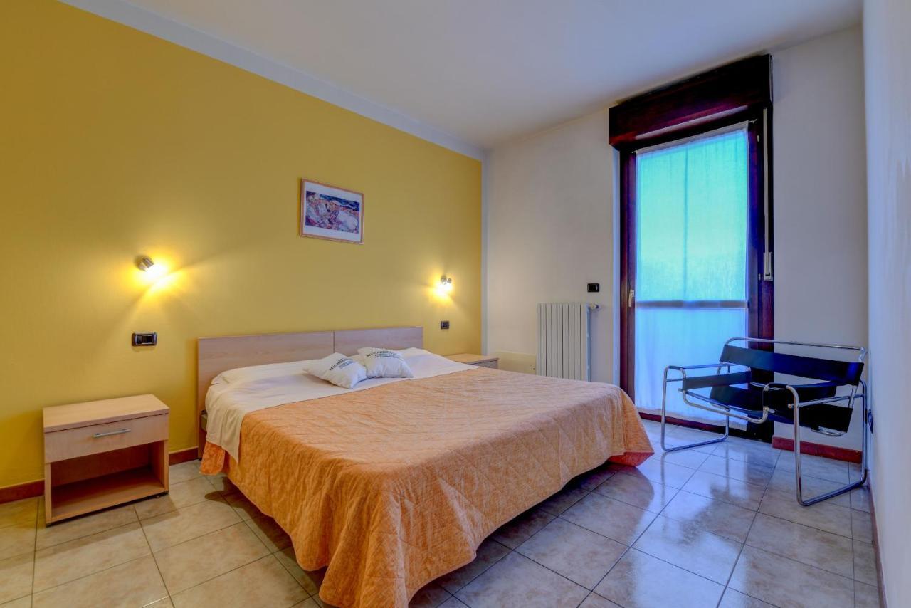 Residence Meridiana Peschiera del Garda Exterior foto
